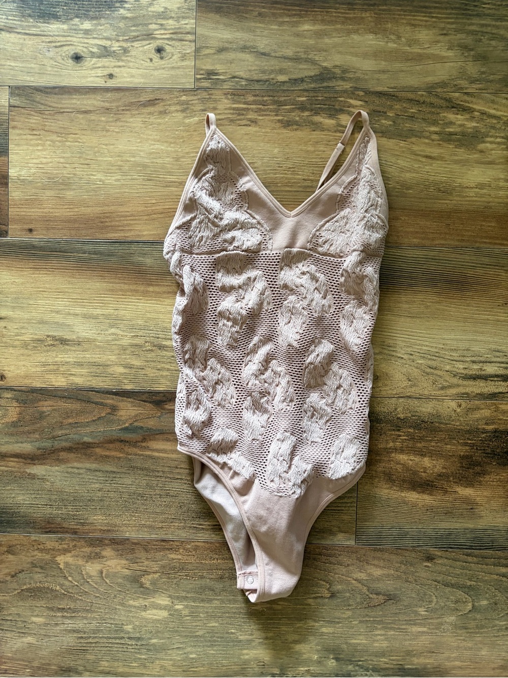 Aura Crochet Lace V-Neck Bodysuit - Nude Pink